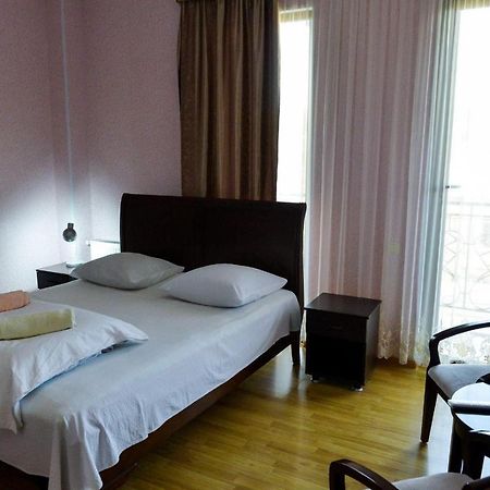 Guest House Tasunia 쿠타이시 외부 사진