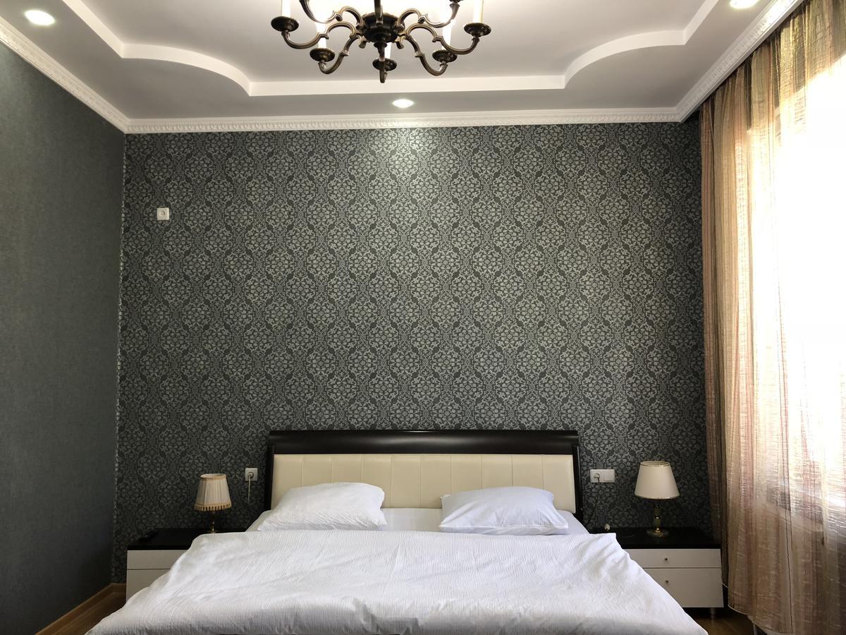 Guest House Tasunia 쿠타이시 외부 사진