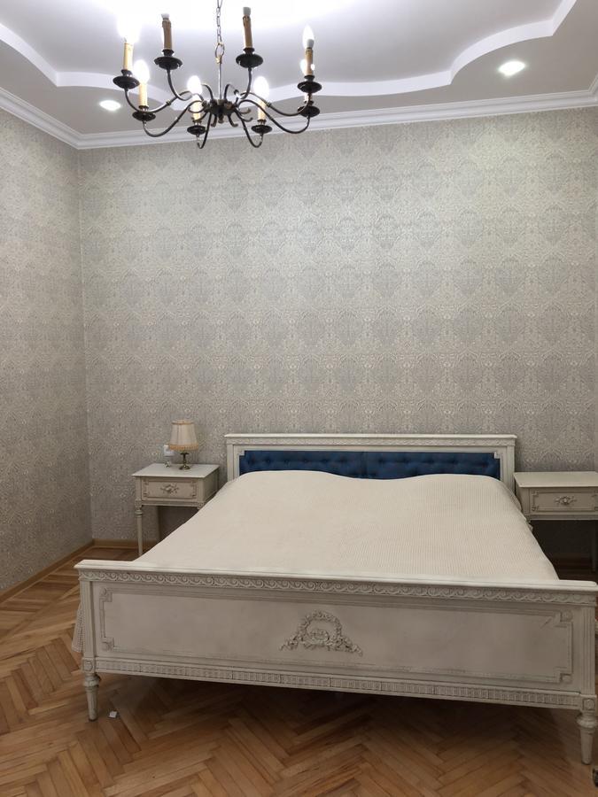 Guest House Tasunia 쿠타이시 외부 사진